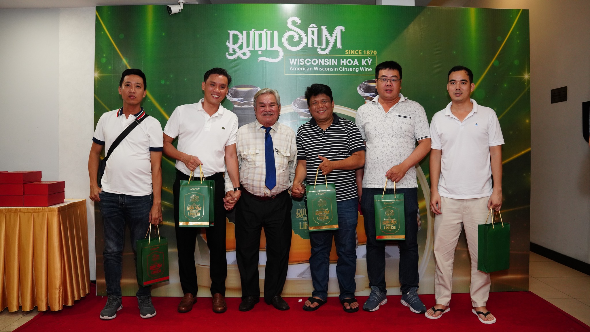CÔNG TY CỔ PHẦN TẬP ĐOÀN GREEN+