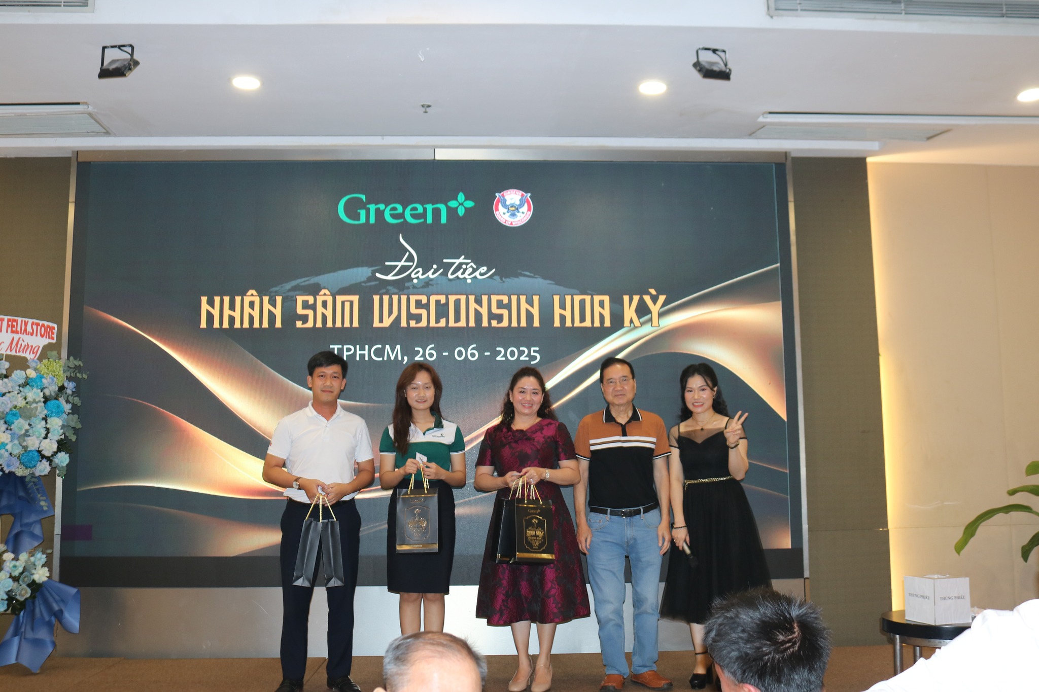 CÔNG TY CỔ PHẦN TẬP ĐOÀN GREEN+